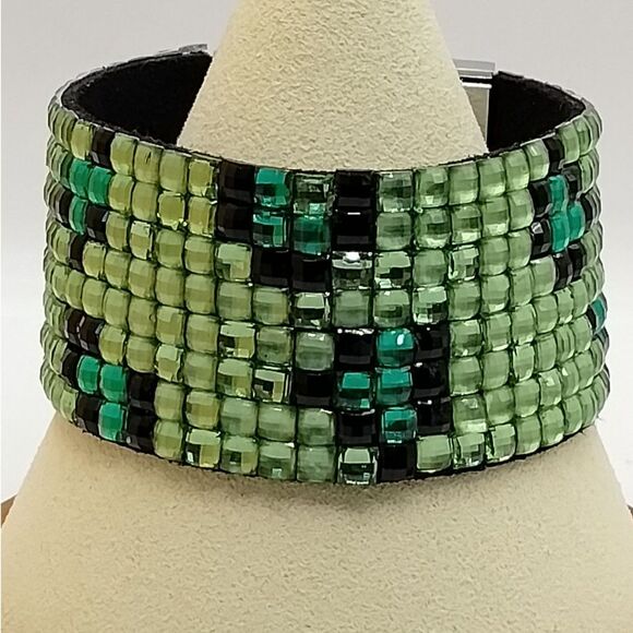 Vintage Wide Statement Rhinestone Wrap Bracelet with Large Heart Fold Over Clasp - Picture 2 of 6